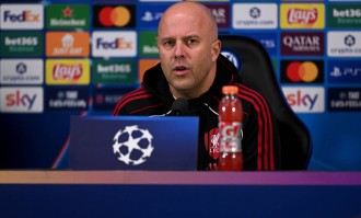 体坛联播｜斯洛特首度公开回应萨拉赫，曼联4比1大胜狼队