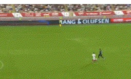 2-1，劳塔罗无敌吊射+博尼无敌一条龙破门，10人国米逆转法甲劲旅
