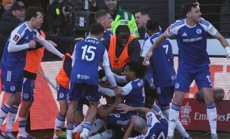 草根奇迹！第六级别球队淘汰卫冕冠军水晶宫，改写足总杯历史