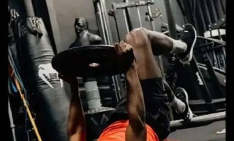 31岁欧冠中卫！祖马加盟泰山队悬而未决，体检结果成关键因素