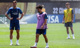 法甲球队巴黎圣日耳曼训练备战世俱杯半决赛
        
    法甲球队巴黎圣日耳曼训练备战世俱杯半决赛