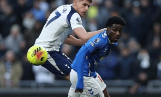 第80分钟绝平！英超劲旅主场翻车，9亿豪阵也没用，落后曼联4分