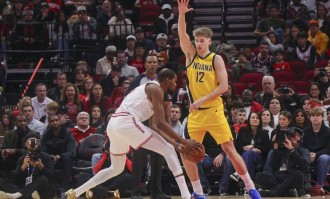 杜兰特30+6+5西亚卡姆23分 火箭送步行者9连败